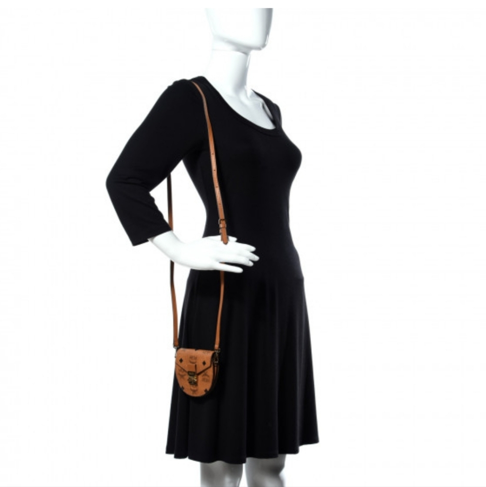 Crossbody Wallet - Picture 11 of 11